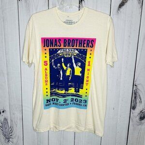 Jonas Brothers T-Shirt Men's L Fresno Concert Tee 2023 Graphic Tee Short Sleeve